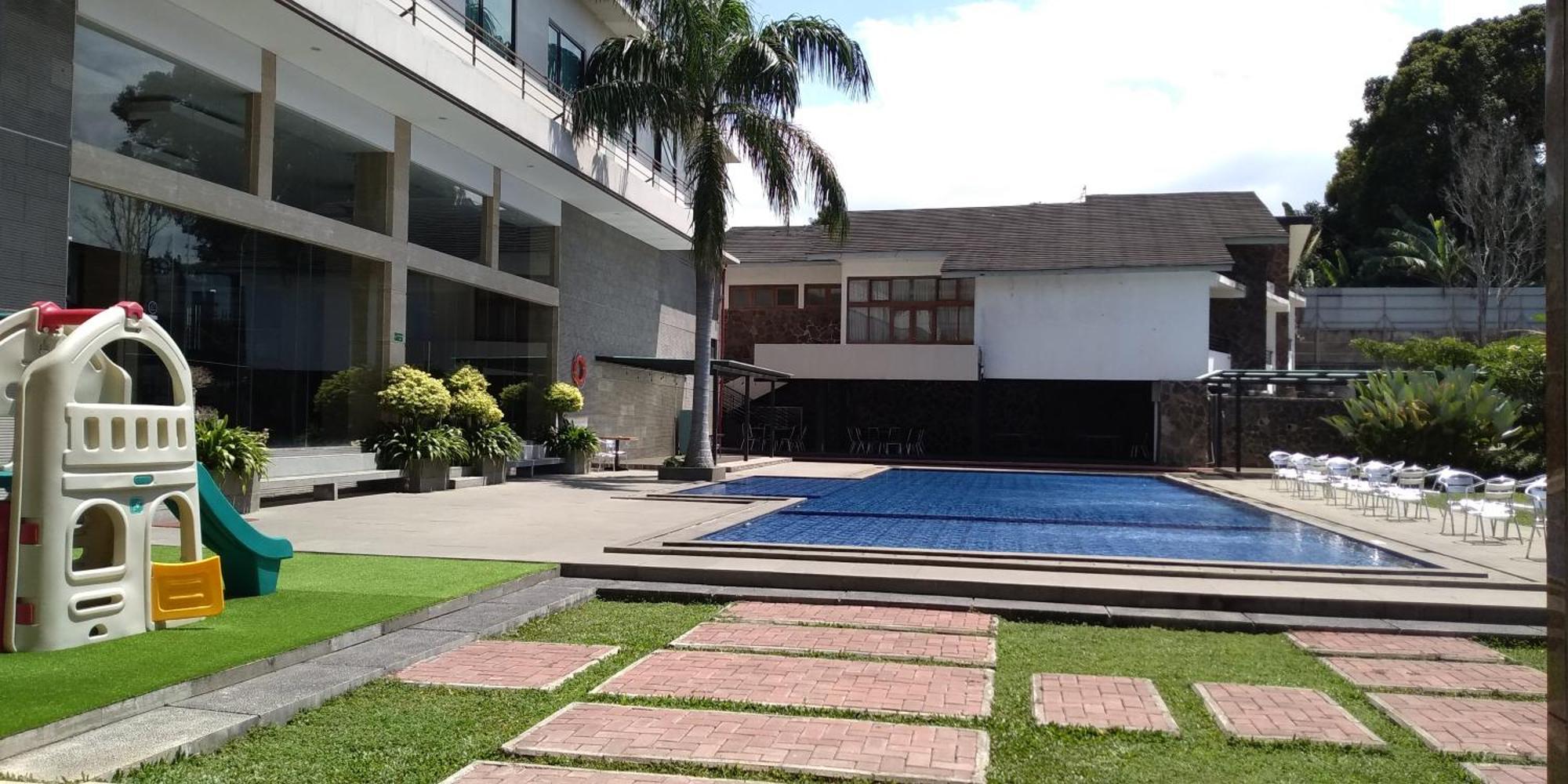 Novena Hotel Bandung Lembang Kültér fotó