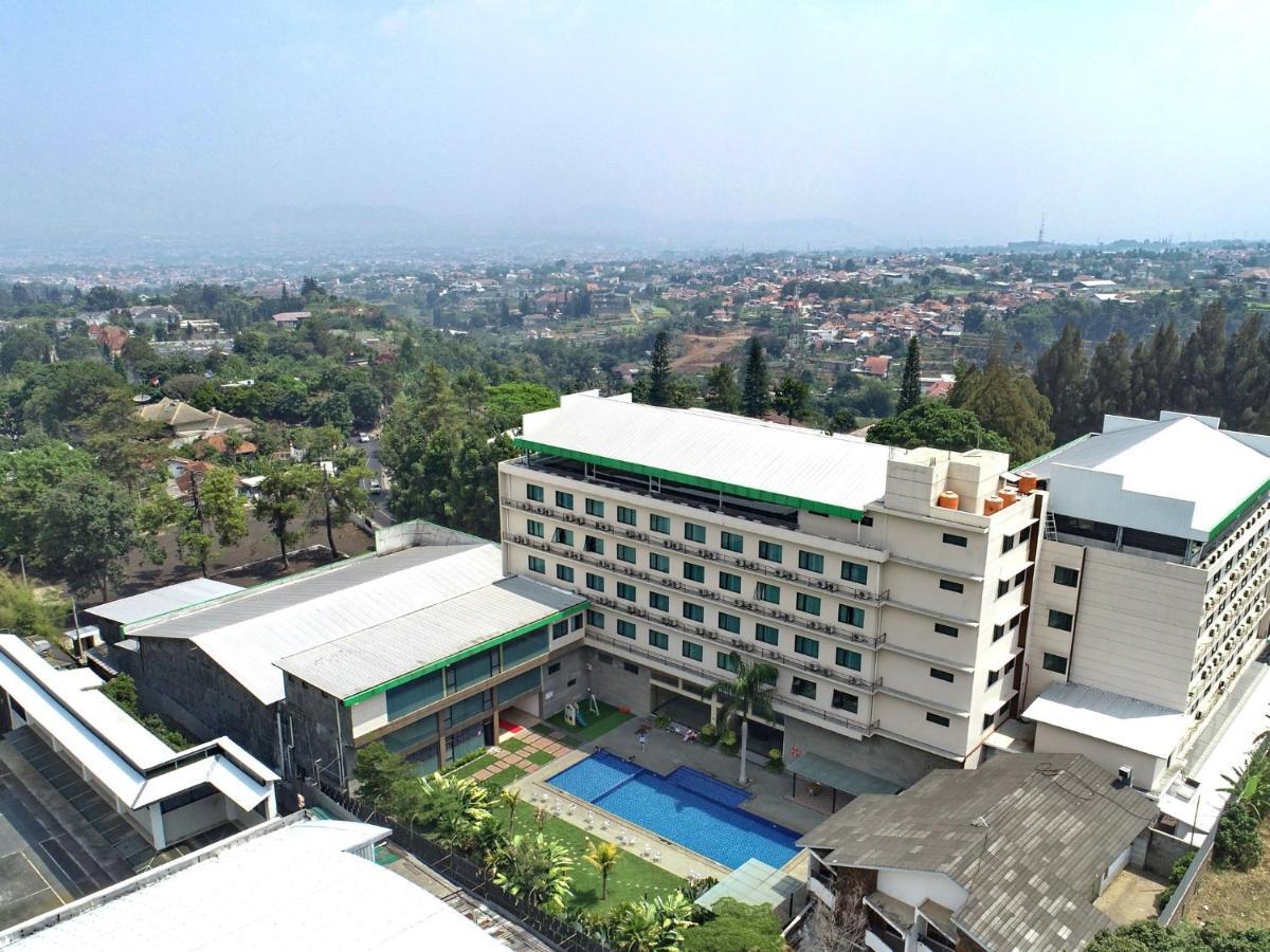 Novena Hotel Bandung Lembang Kültér fotó